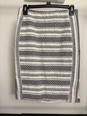 LOFT Black and White Geometric Pencil Skirt Size 2